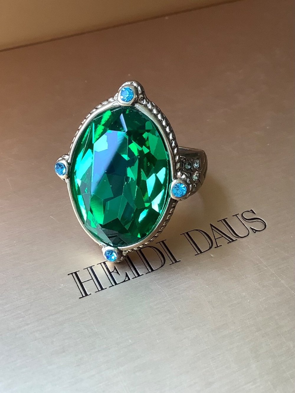 Heidi Daus Suit Yourself Erinite Green Crystal Statement Ring SZ 9 - Picture 3 of 8
